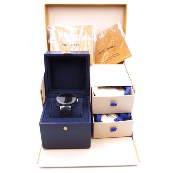 Horizon Tambour Monogram Smart Connected Watch - Picture 12 of 13